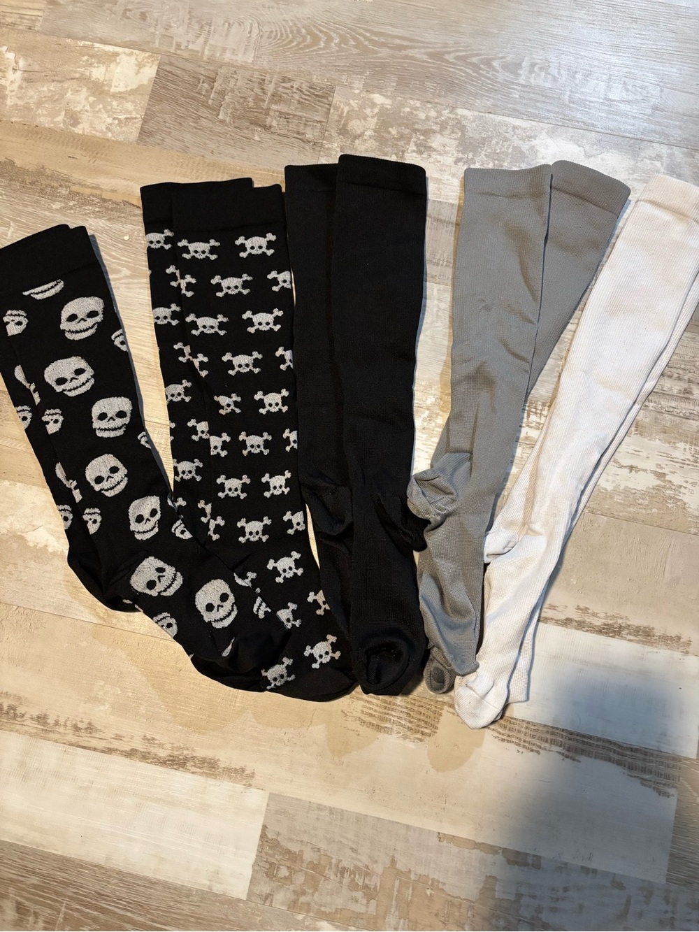 S/M compression socks - Black, Gray, White